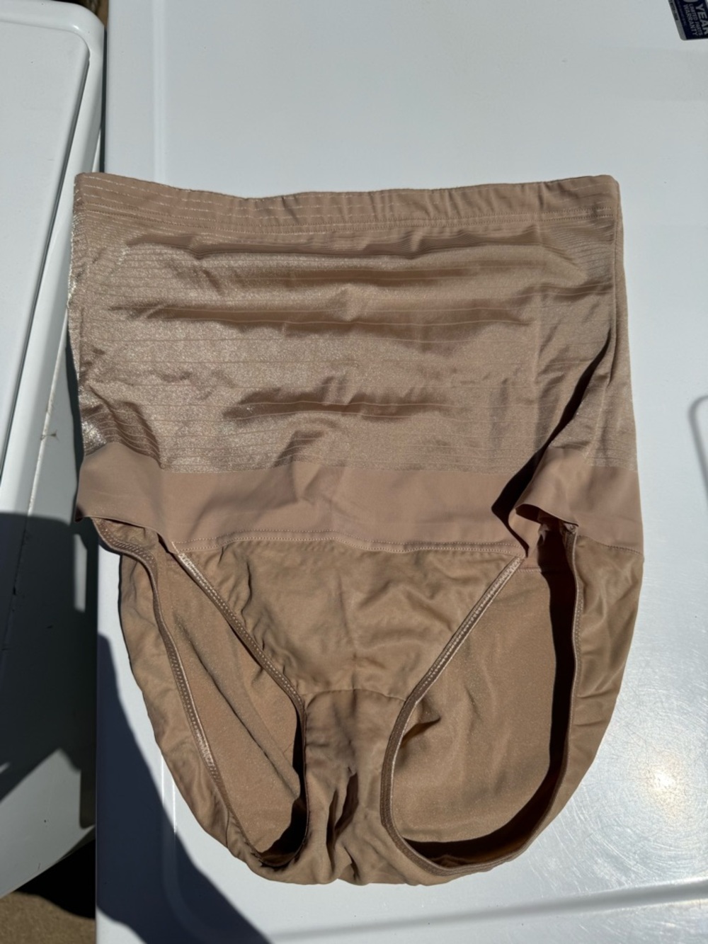 High-Waist Shaping Brief in Nude/Tan by